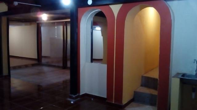 ARRIENDO LOCAL COMERCIAL DE 200m2 en Subsuelo