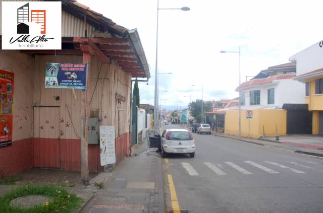 TERRENO Y CASAS EN LA AVE. LOJA Y 10 DE AGOSTO.