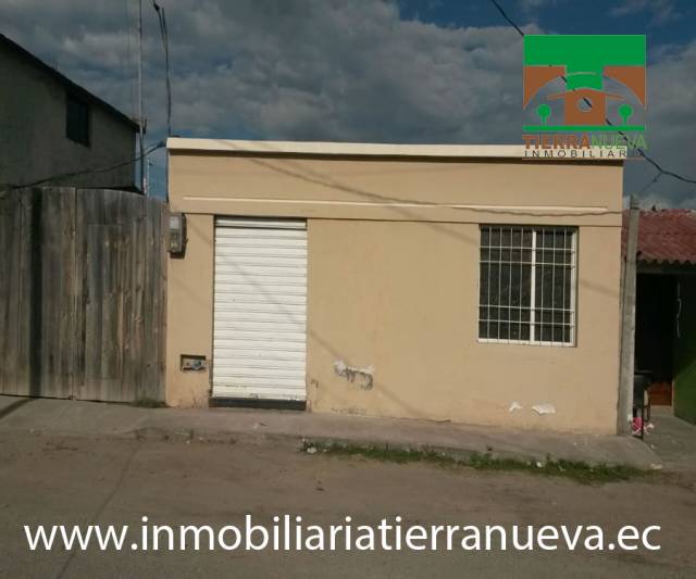 EN VENTA CASA EN EL CENTRO DE URCUQUI