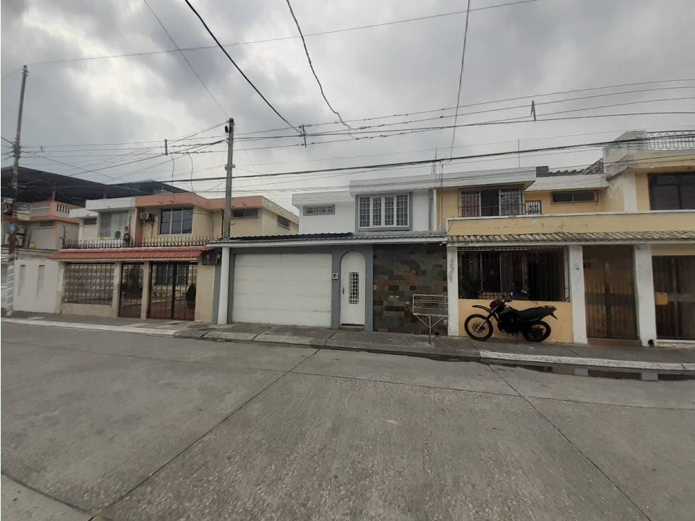 VENTA CASA EN GARZOTA