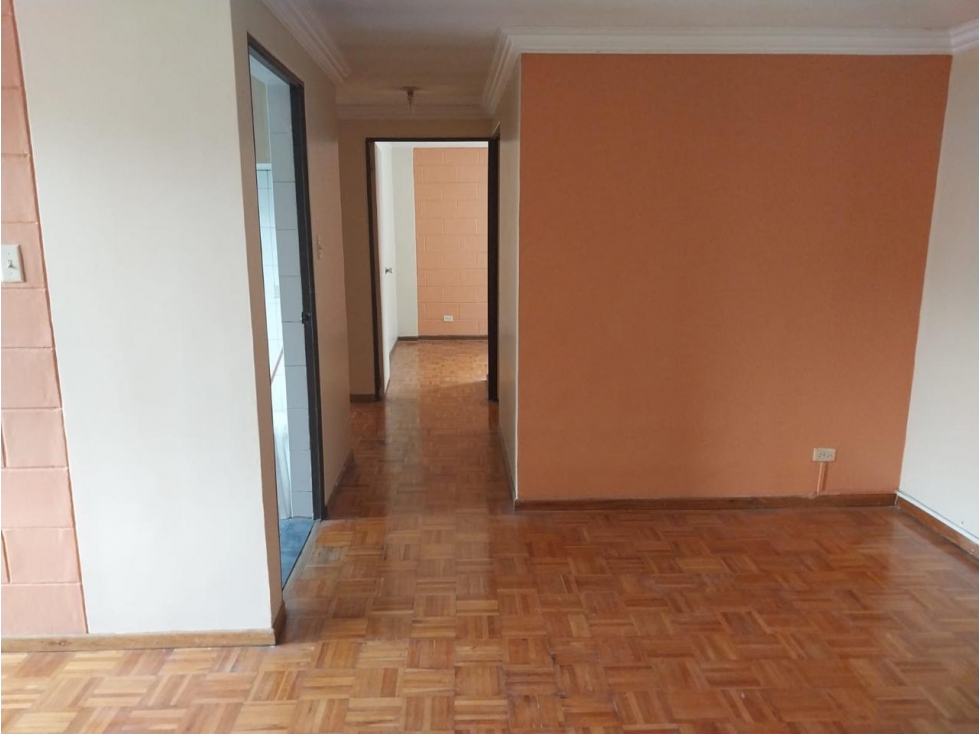 Vendo Depar de 3 Dorm San Eduardo $38.000