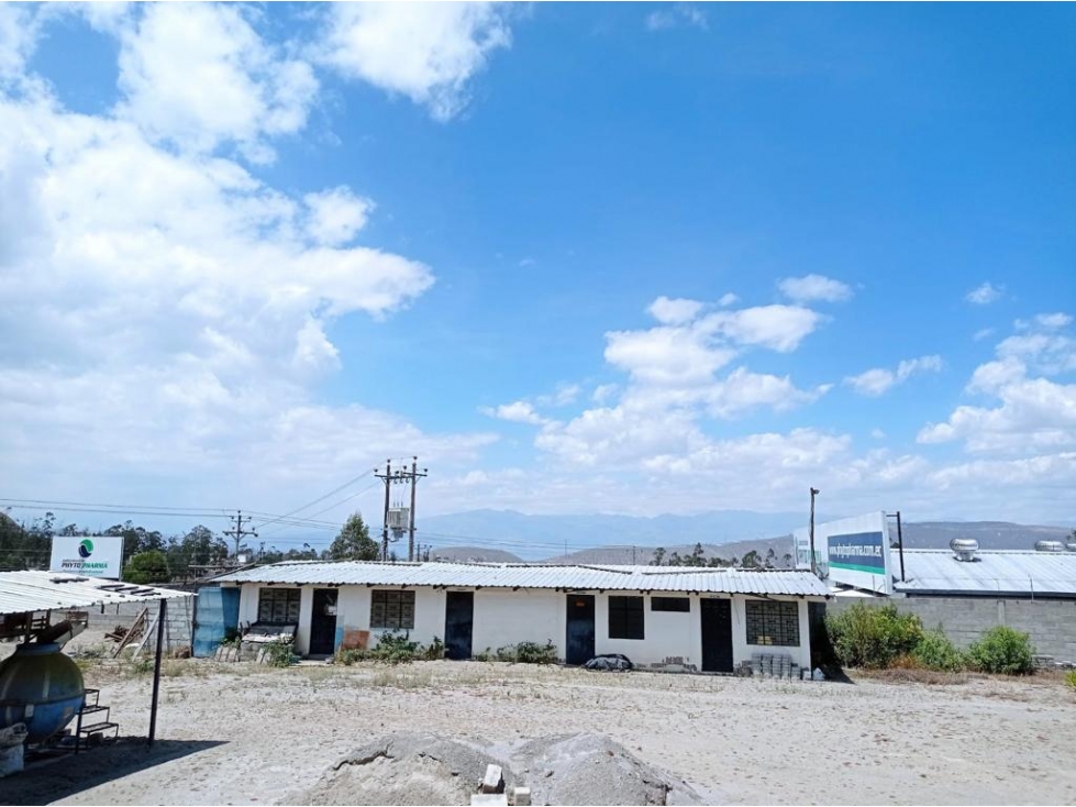 Venta de Galpón, Mitad del Mundo $210,000