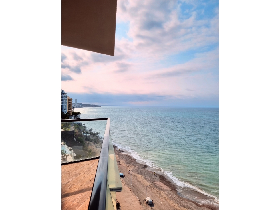 Edificio Alcantara, Playa Murcielago, Vendo Penthouse vista al mar