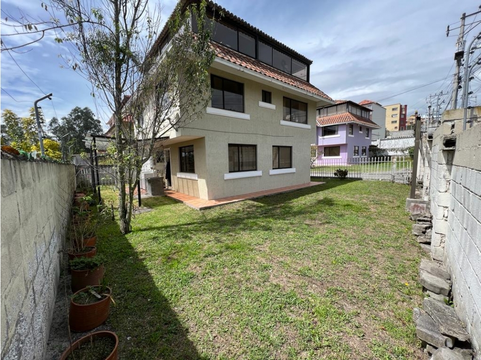 Venta Casa NO Adosado 3 o 4 Dormitorios sector San Isidro del Inca